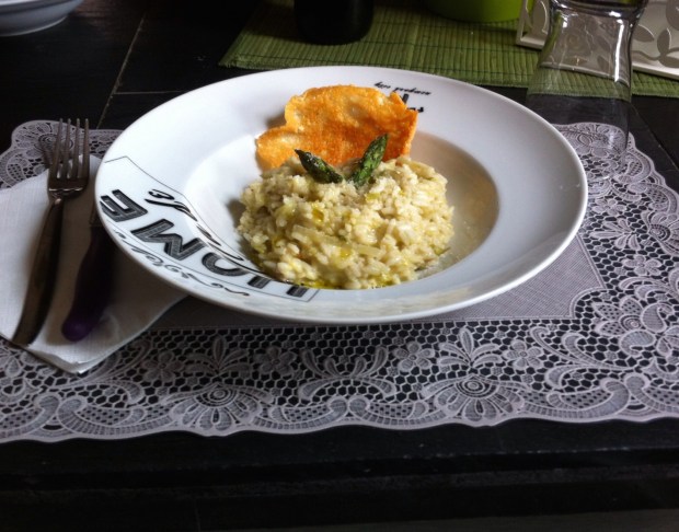 11265383_10206719645380647_392222938_o